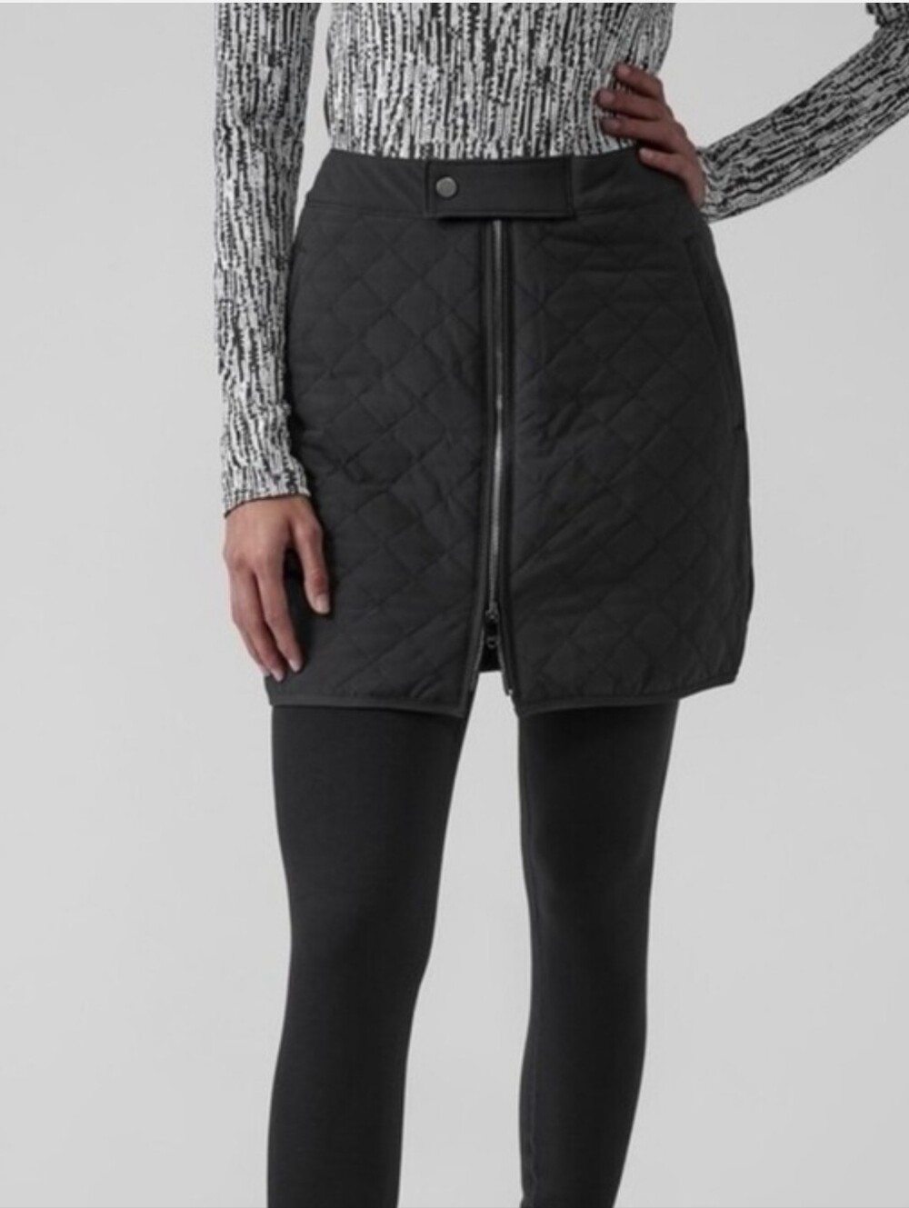 Athleta Toasty Buns Insulated Skirt Quilted